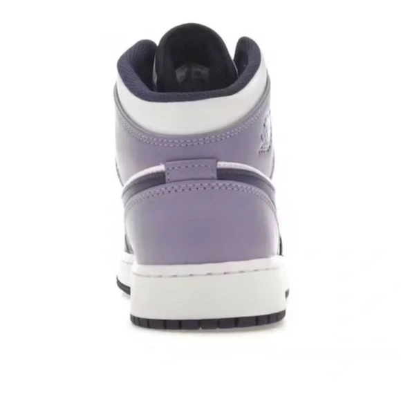 Brand new in box with paper. Limited edition, Nike Air Jordan’s - Picture 2 of 7